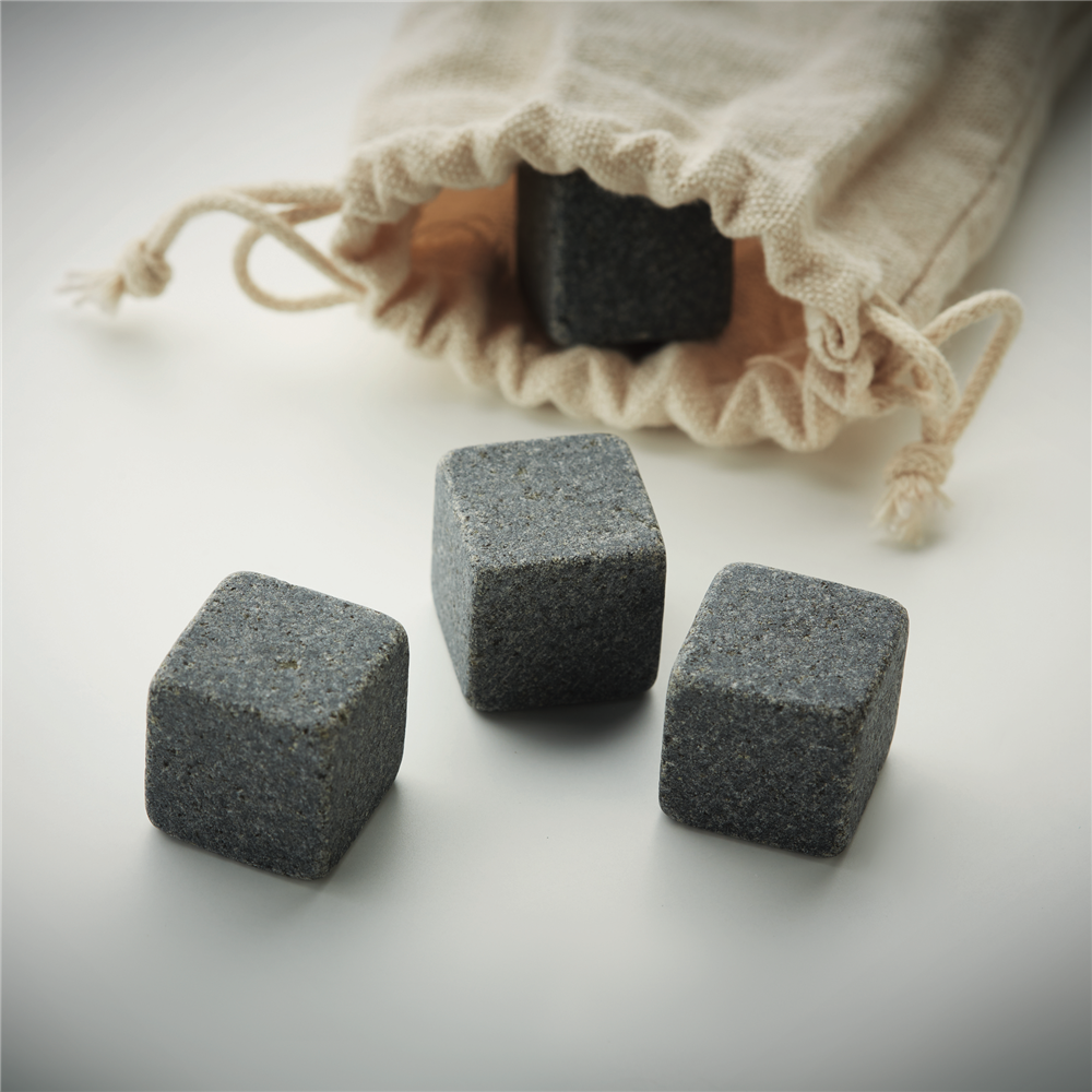 Set of 4 Stone Ice Cubes in Pouch_BEIGE_DETAILEDIMAGE_front_3