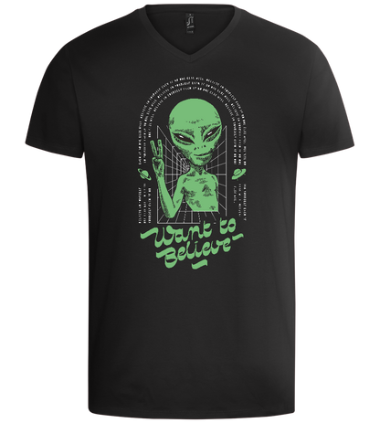 Want To Believe Alien Design - Basic men's v-neck t-shirt_DEEP BLACK_front