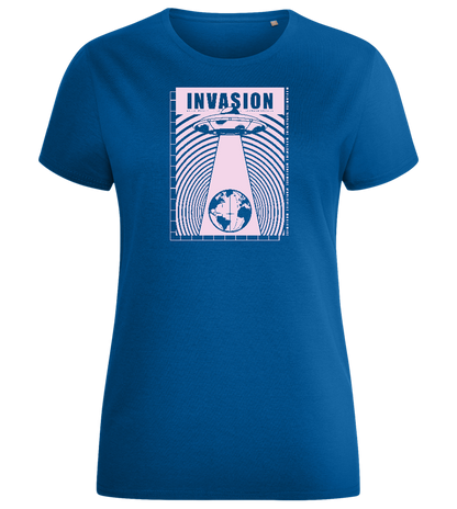 Invasion Ufo Design - Comfort women's fitted t-shirt_ROYAL_front