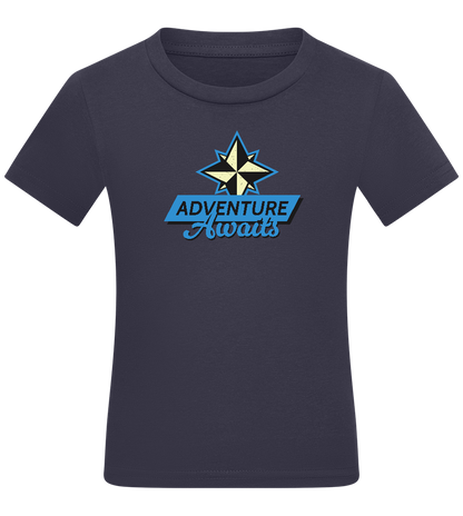 Adventure Awaits Design - Comfort kids fitted t-shirt_FRENCH NAVY_front