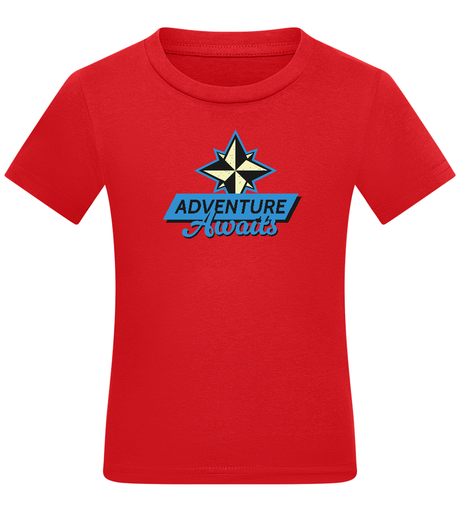 Adventure Awaits Design - Comfort kids fitted t-shirt_RED_front