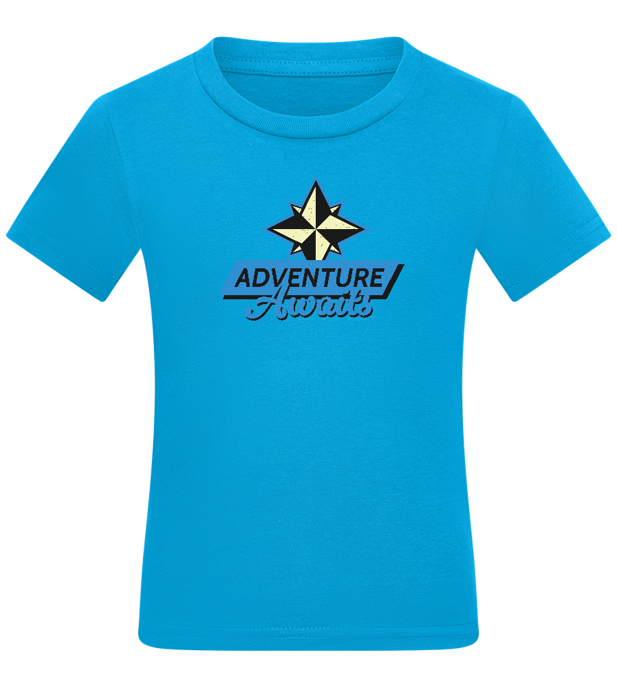 Adventure Awaits Design - Comfort kids fitted t-shirt_TURQUOISE_front
