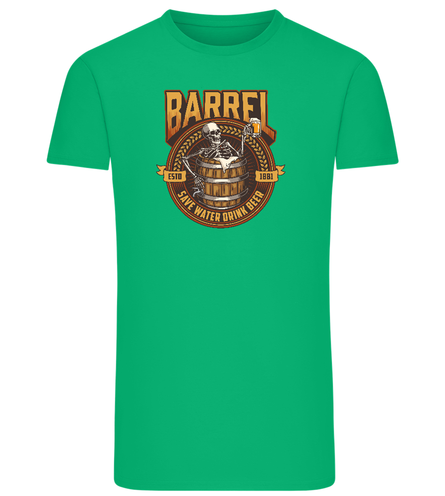 Save Water Drink Beer Barrel Design - Comfort men's fitted t-shirt_MEADOW GREEN_front