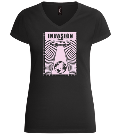 Invasion Ufo Design - Basic women's v-neck t-shirt_DEEP BLACK_front