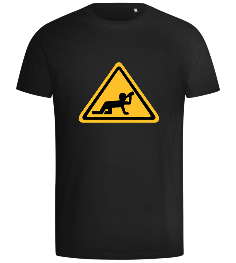 Drunk Warning Sign Design - Comfort men's t-shirt_DEEP BLACK_front