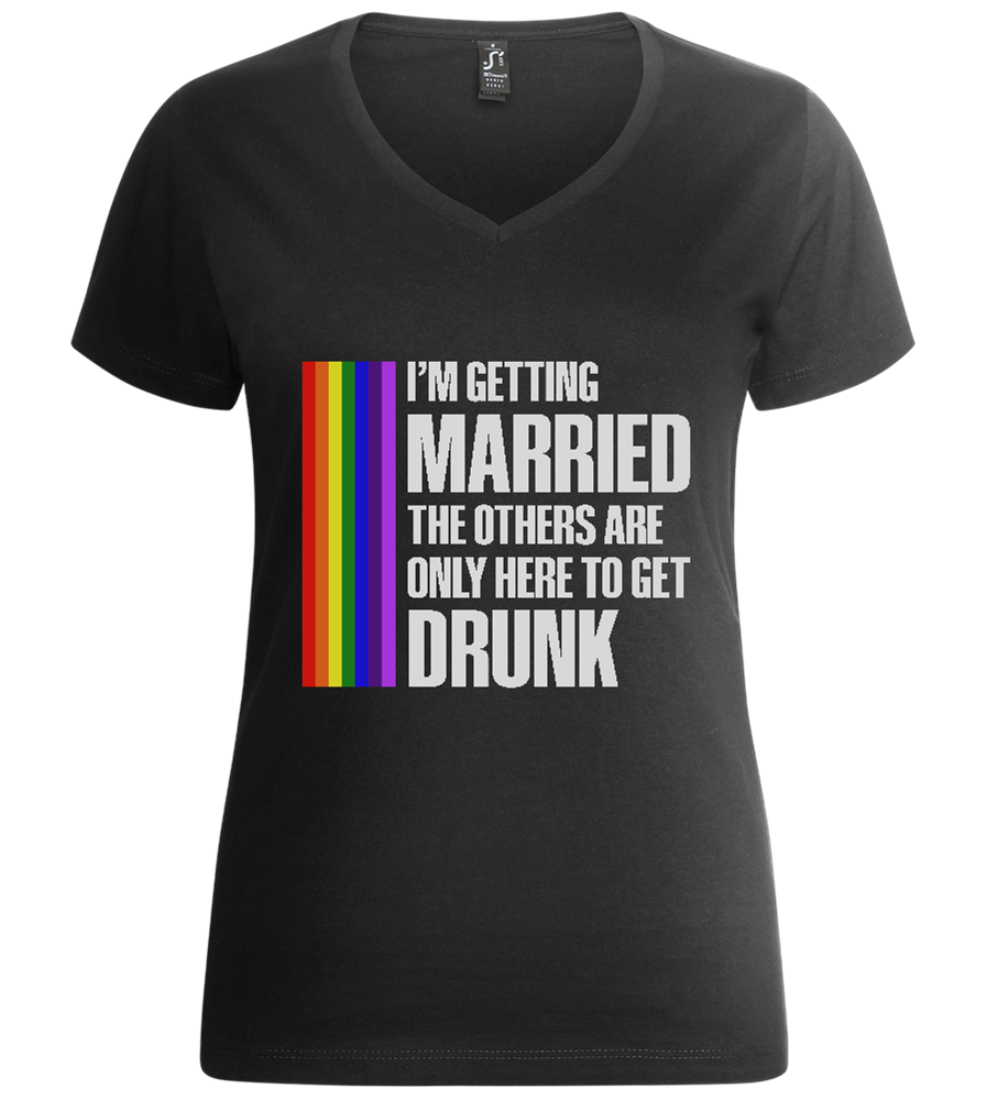 I'm Getting Married Design - Premium women's v-neck t-shirt_DEEP BLACK_front