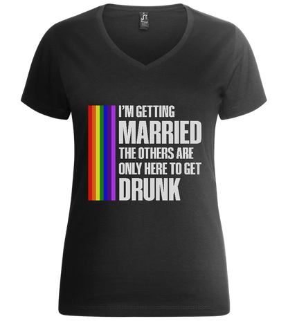 I'm Getting Married Design - Premium women's v-neck t-shirt_DEEP BLACK_front