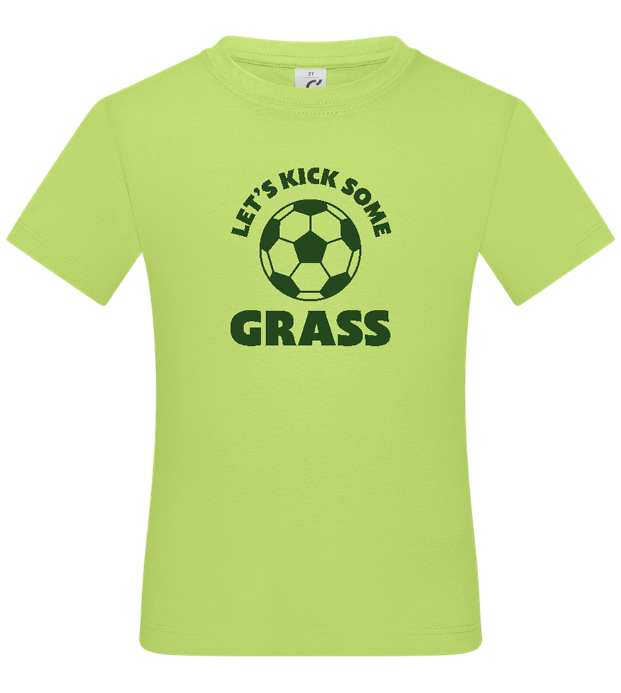 Let's Kick Some Grass Design - Basic kids t-shirt_GREEN APPLE_front