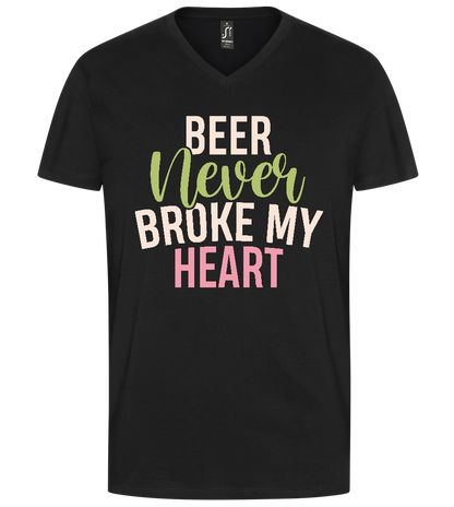 Never Broke My Heart Design - Premium men's v-neck t-shirt_DEEP BLACK_front