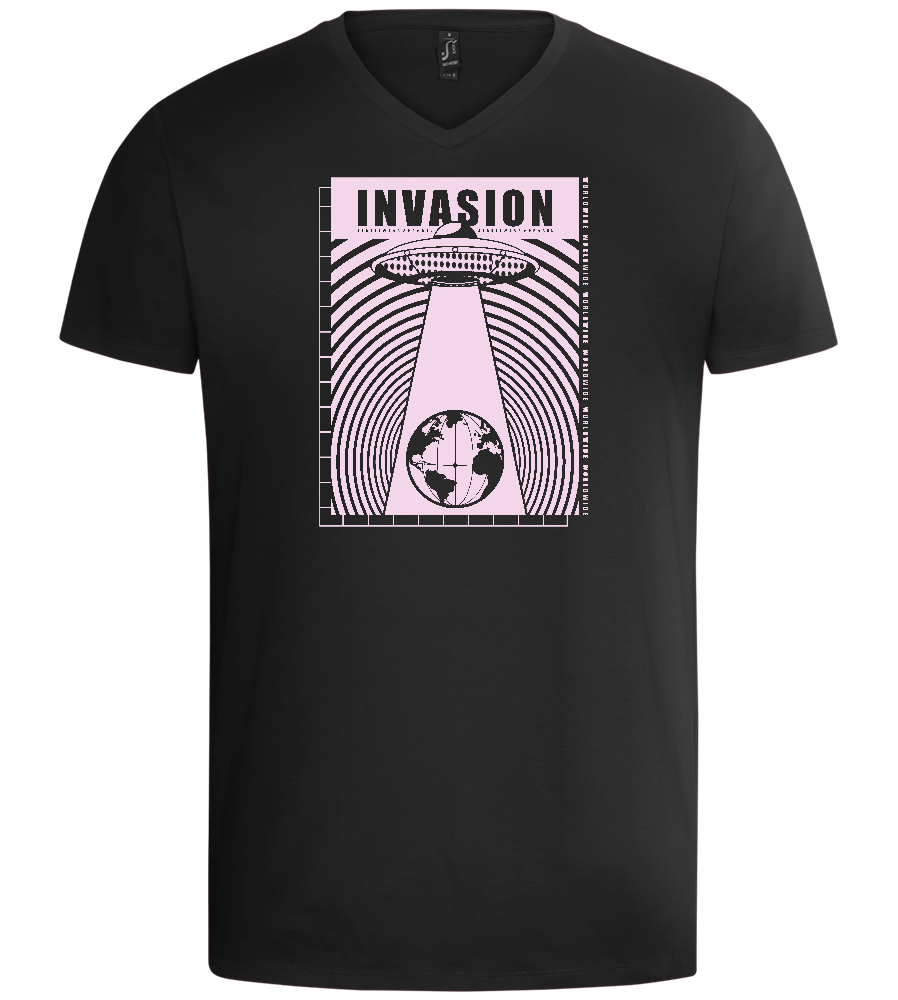 Invasion Ufo Design - Basic men's v-neck t-shirt_DEEP BLACK_front