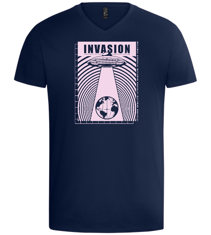 Invasion Ufo Design - Basic men's v-neck t-shirt_MARINE_front