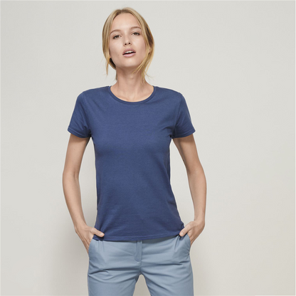 Follow the Adventure Design - Basic women's fitted t-shirt_FRENCH NAVY_DETAILEDIMAGE_front_0