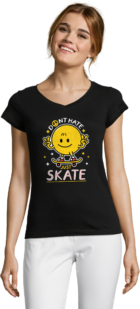Don't Hate, Just Skate Design - Getailleerd dames t-shirt met v-hals (Basic)