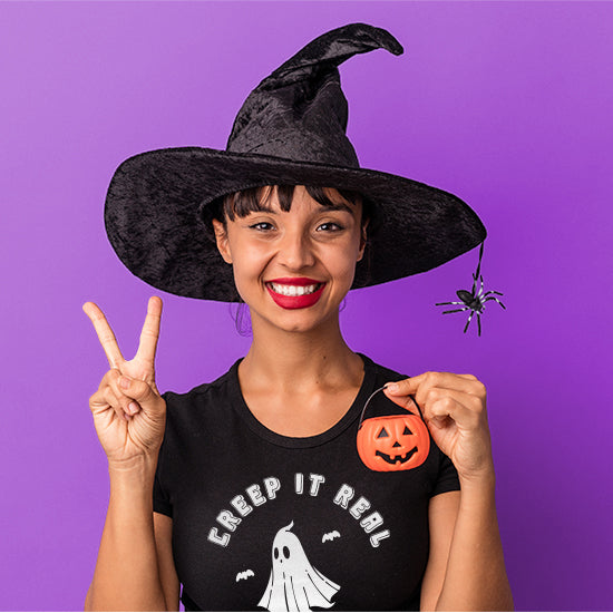 Personaliza prendas con ilustraciones de Halloween y sé el más estiloso este año.