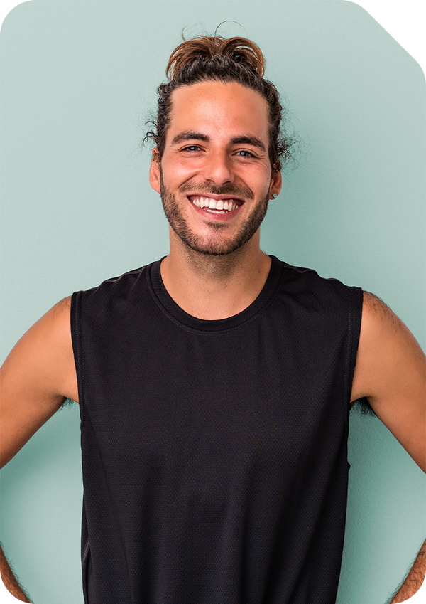 Diseña camiseta de tirantes de hombre de forma fácil, rápida y de calidad con ShirtUp!. ¡Añade tus propios diseños!