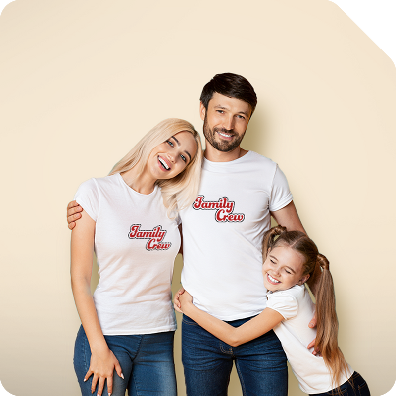 Encuentra las mejores diseños e ilustraciones para familias y personaliza tus prendas y accesorios.