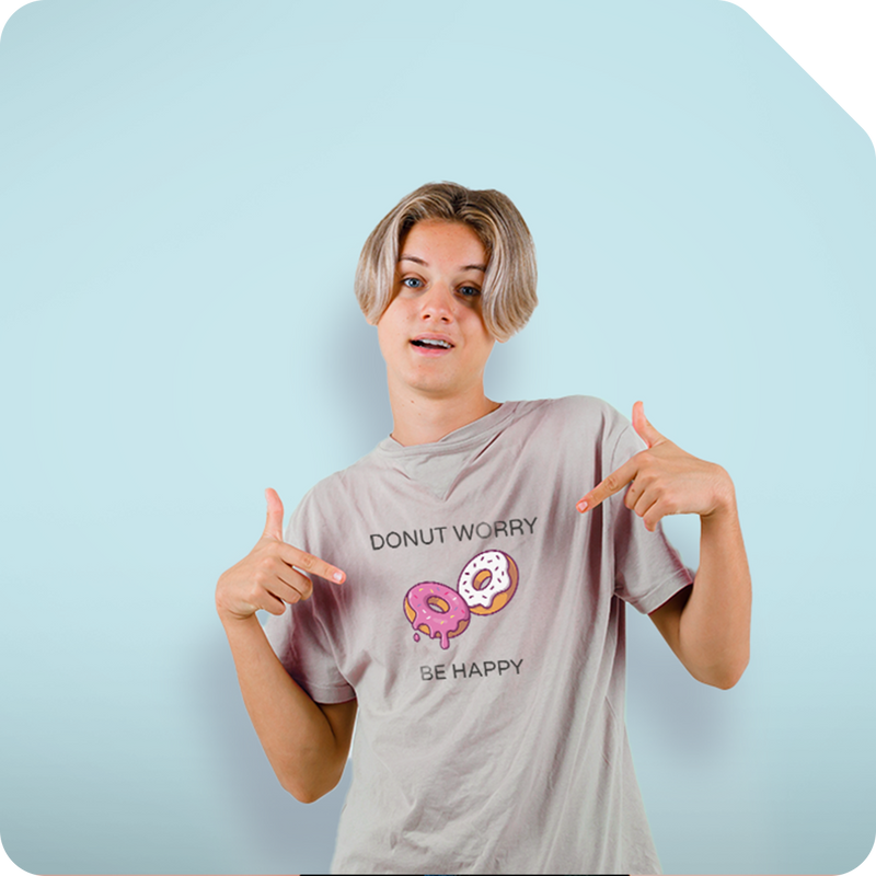 Encuentra las mejores ilustraciones de frases y dichos comunes para personalizar tu ropa y accesorios.