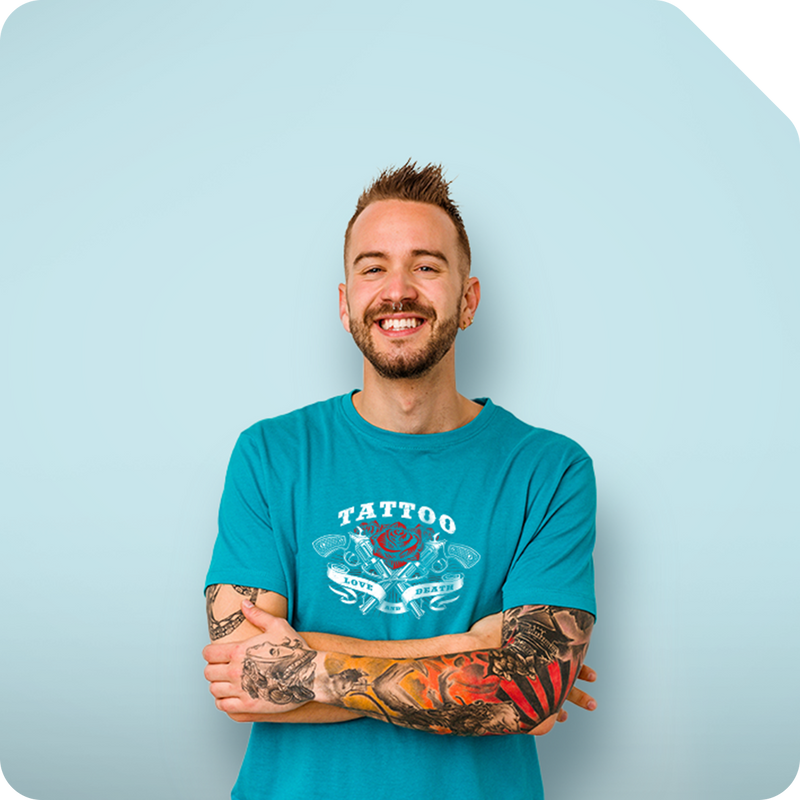 Personaliza ropa y accesorios con ilustraciones de tatuajes. Desmuestra tu amor por la tinta.