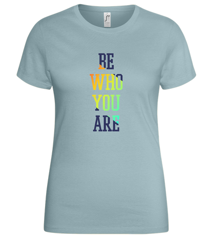 Who You Are Gradient Design - Basic women's t-shirt_PURE GRAY_front