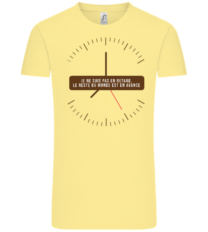 Never Late Design - Comfort Unisex T-Shirt_AMARELO CLARO_front