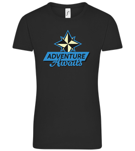 Adventure Awaits Design - Comfort women's t-shirt