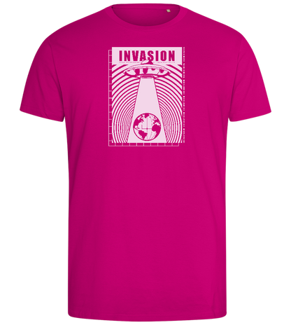 Invasion Ufo Design - Comfort men's fitted t-shirt_FUCHSIA_front