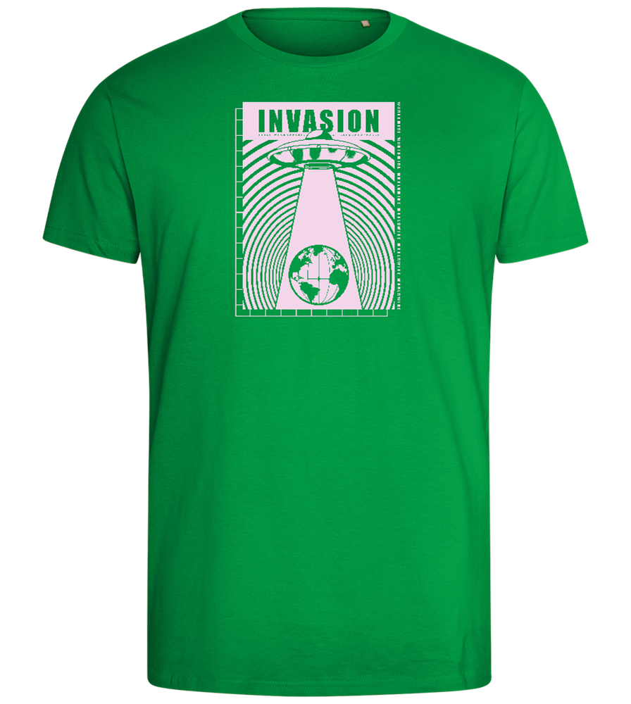 Invasion Ufo Design - Comfort men's fitted t-shirt_MEADOW GREEN_front