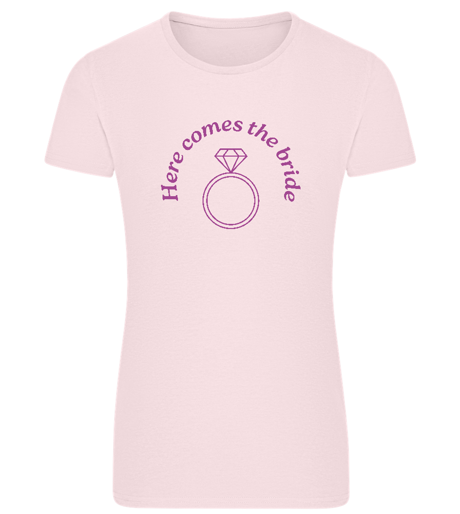 Here Comes the Bride Design - Comfort women's fitted t-shirt_LIGHT PINK_front