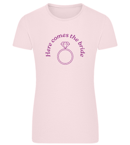 Here Comes the Bride Design - Comfort women's fitted t-shirt_LIGHT PINK_front