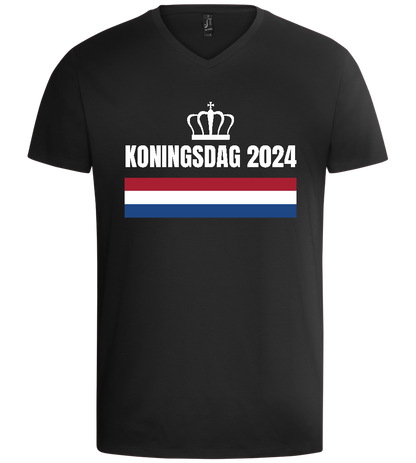 Kingsday Flag Design - Basic men's v-neck t-shirt_DEEP BLACK_front