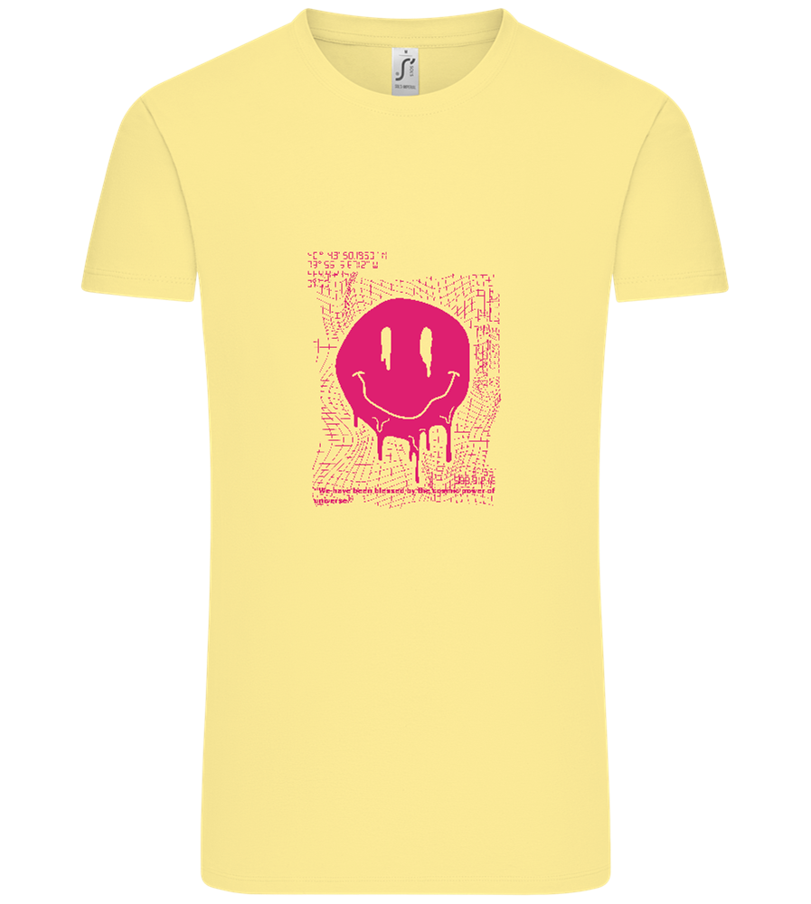 Distorted Pink Smiley Design - Comfort Unisex T-Shirt_AMARELO CLARO_front