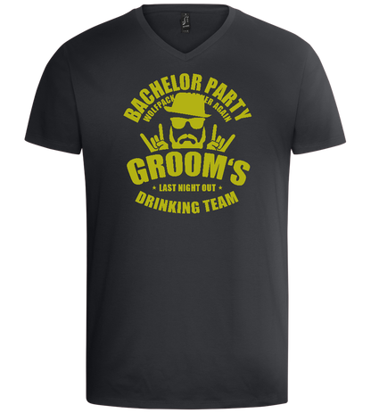 Drinking Team Design - Basic men's v-neck t-shirt_DARK GRAY_front