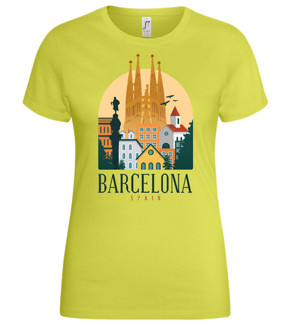 Sagrada Familia in Barcelona Design - Basic women's t-shirt_GREEN APPLE_front
