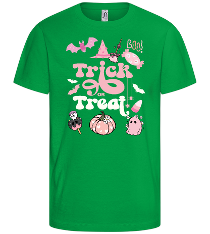 Pink Trick or Treat Design - Basic kids t-shirt_MEADOW GREEN_front