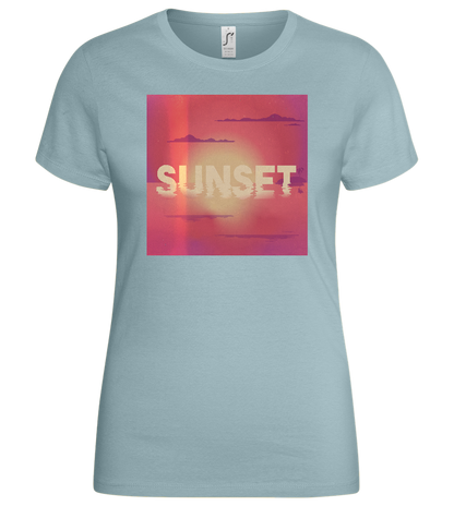 Sunset in Sea Design - Basic women's t-shirt_PURE GRAY_front